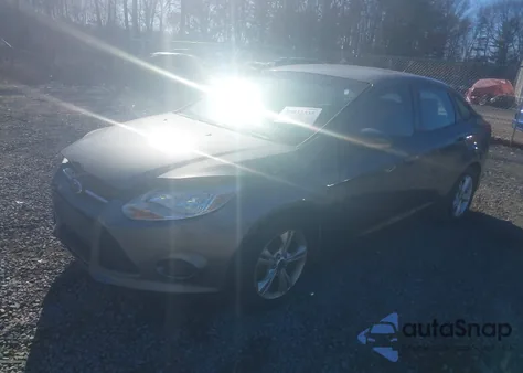 2013 Ford Focus Se z USA, uszkodzony, nr VIN 1FADP3F24DL330161